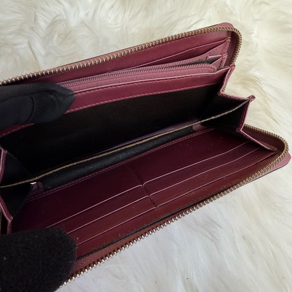 Gucci Pink Guccissima metallic wallet - Picture 12 of 16